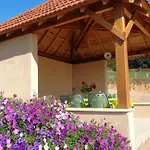 Paisible 3 Avec Cheminee Et Animaux Admis - Fr-1-496-221 Σπίτι διακοπών