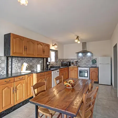 Paisible 3 Avec Cheminee Et Animaux Admis - Fr-1-496-221 * Regny